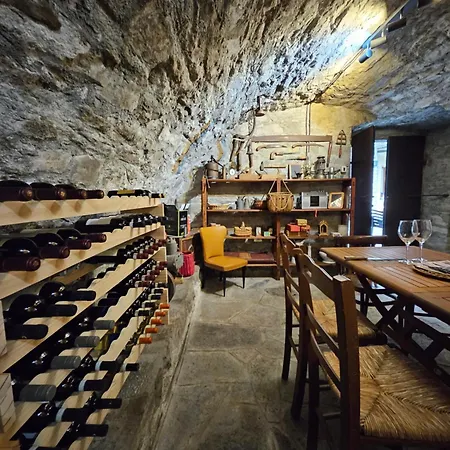 Casa Gelsomino, Laglio, Laglio