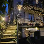 Casa Gelsomino, Laglio, *