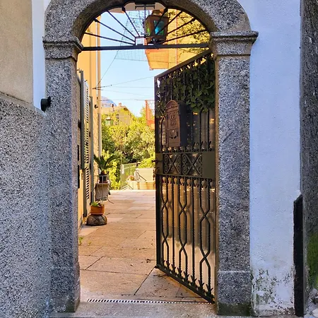 Casa Gelsomino, Laglio,