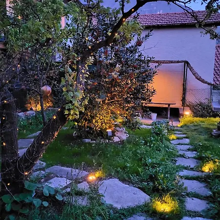 Casa Gelsomino, Laglio, *